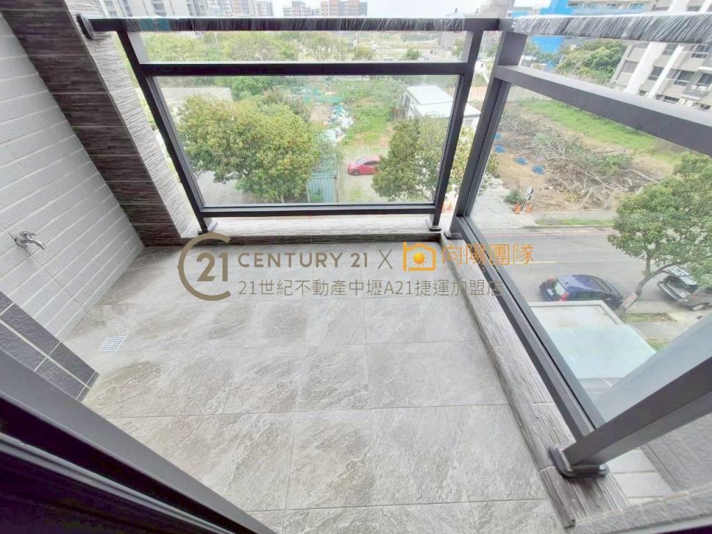 A18高鐵桃園站全新電梯別墅~預售屋