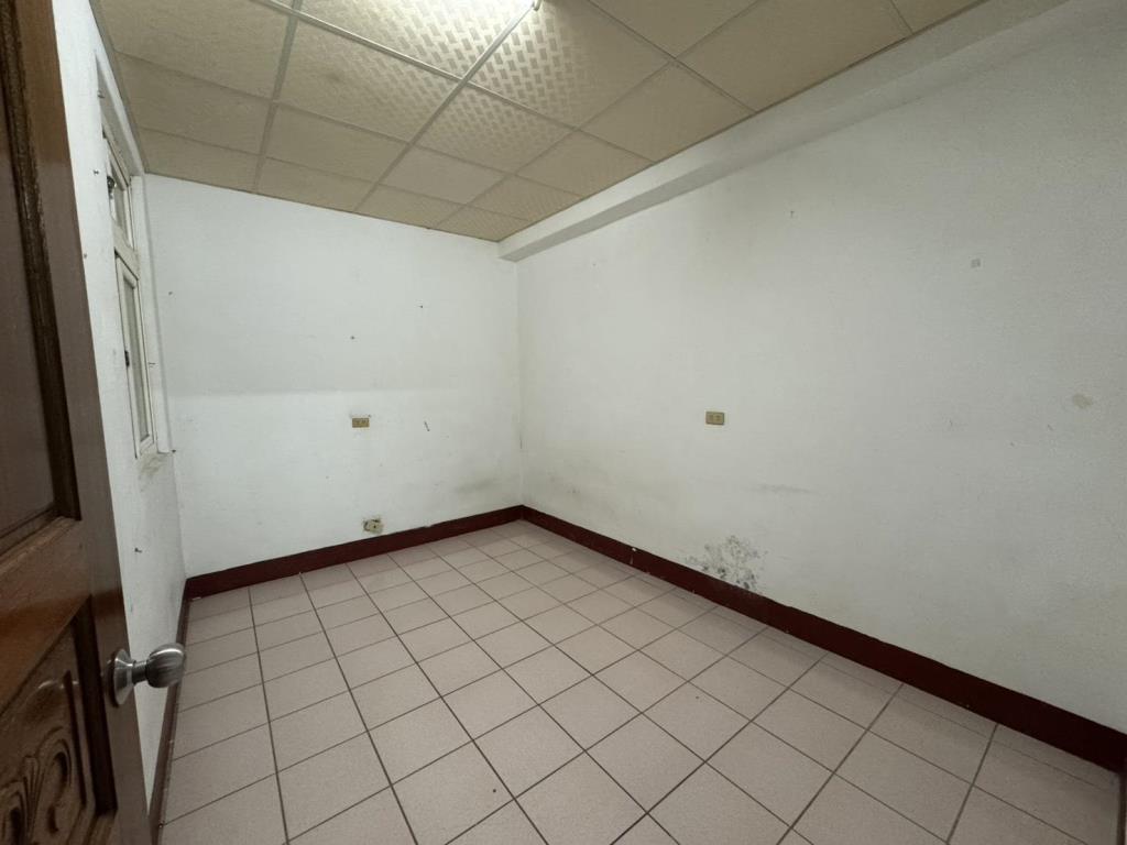 【向陽團隊】專任-觀音草漯國小正對面大三