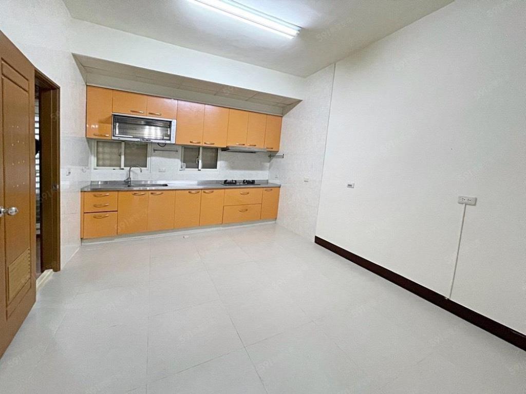 【向陽團隊】近體育園區 靜巷免整理美透天