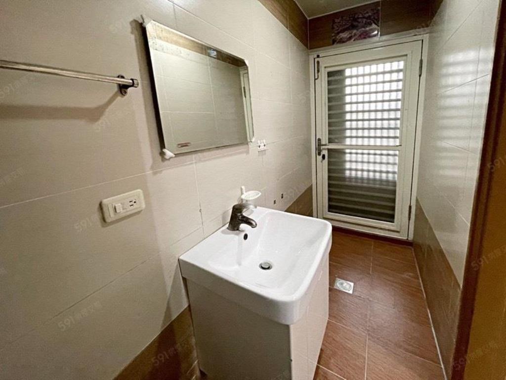 【向陽團隊】近體育園區 靜巷免整理美透天