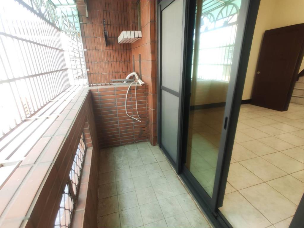 【向陽團隊】觀音上大國小新整透天