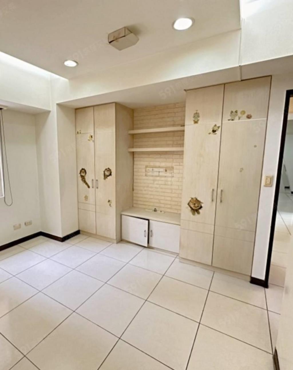 【向陽團隊】桃園區 縣府清精美3房+車位