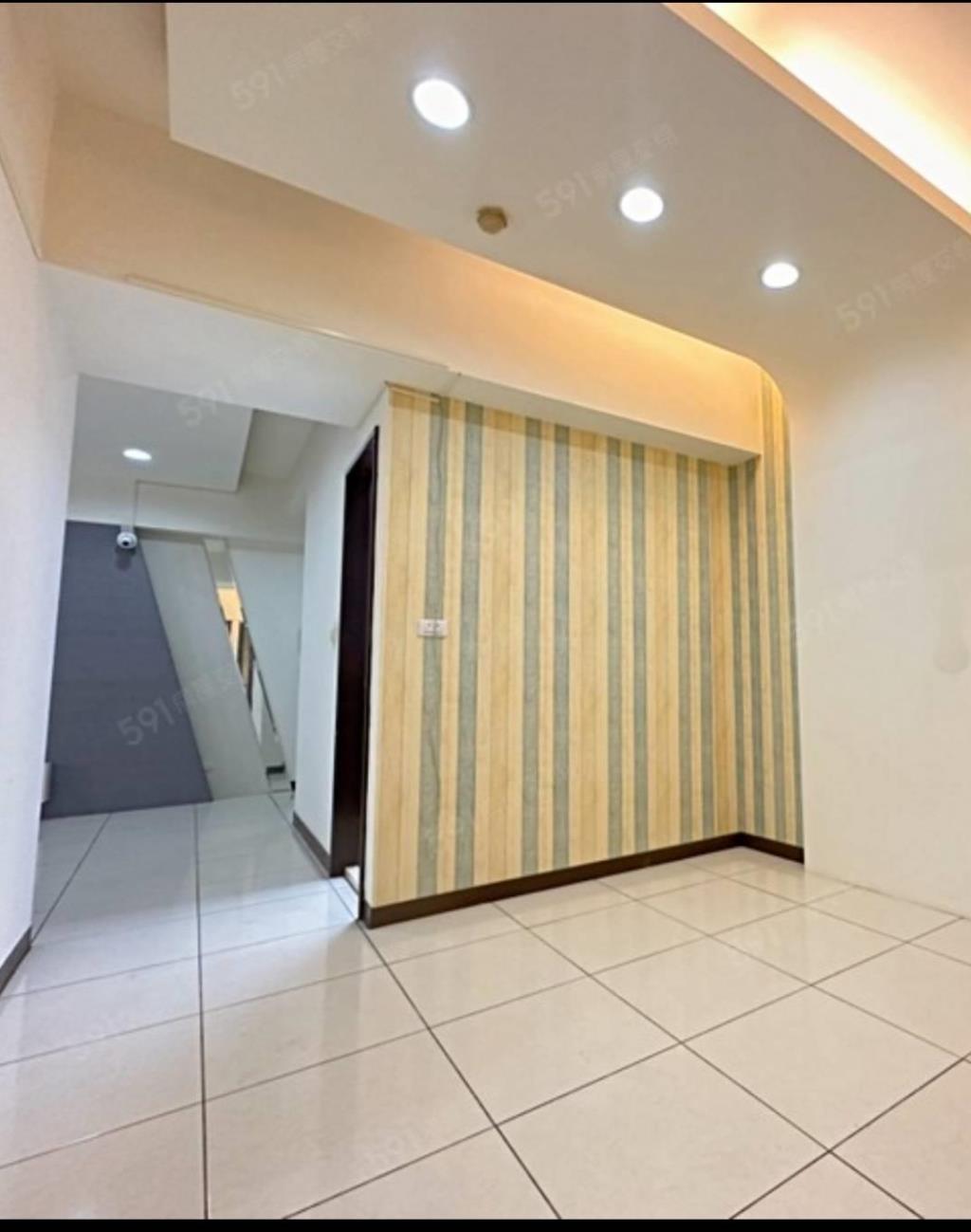 【向陽團隊】桃園區 縣府清精美3房+車位