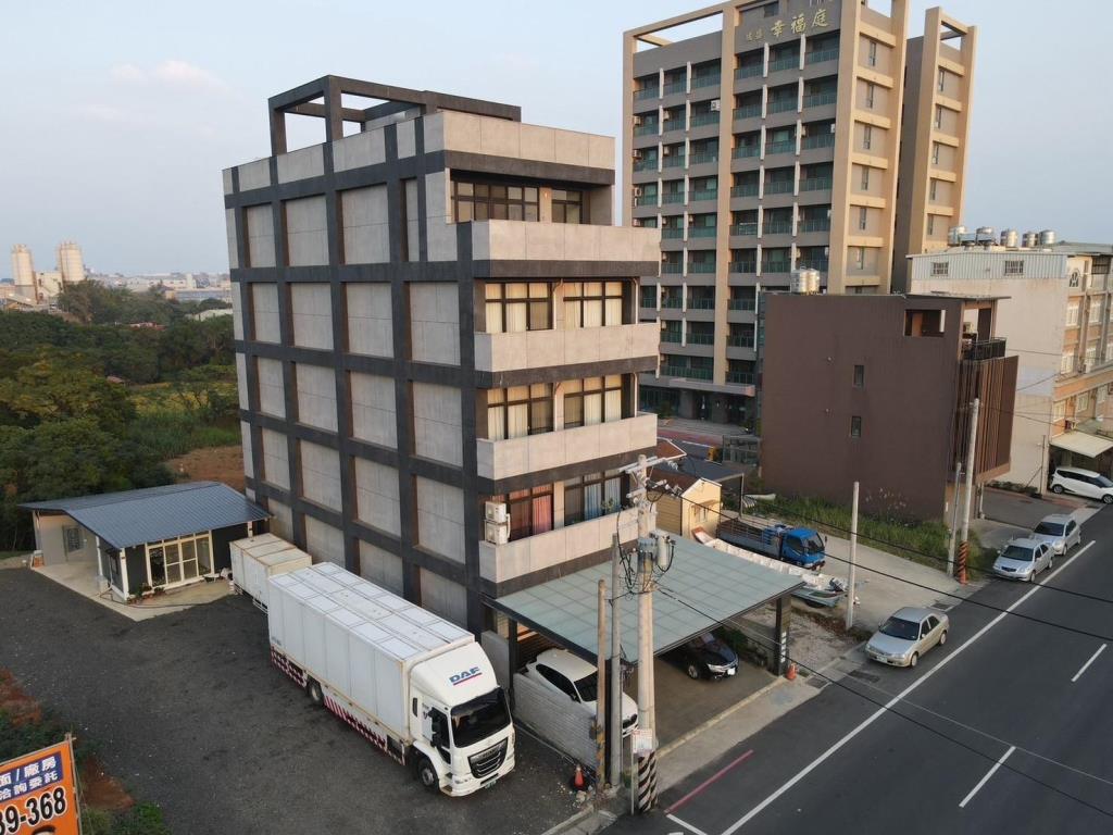 【向陽團隊】好市多獨棟電梯別墅店面