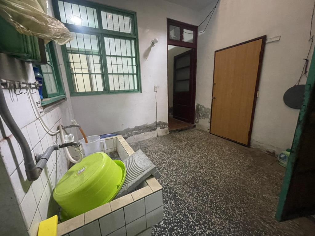 【向陽團隊】中壢站前大地坪車庫透天