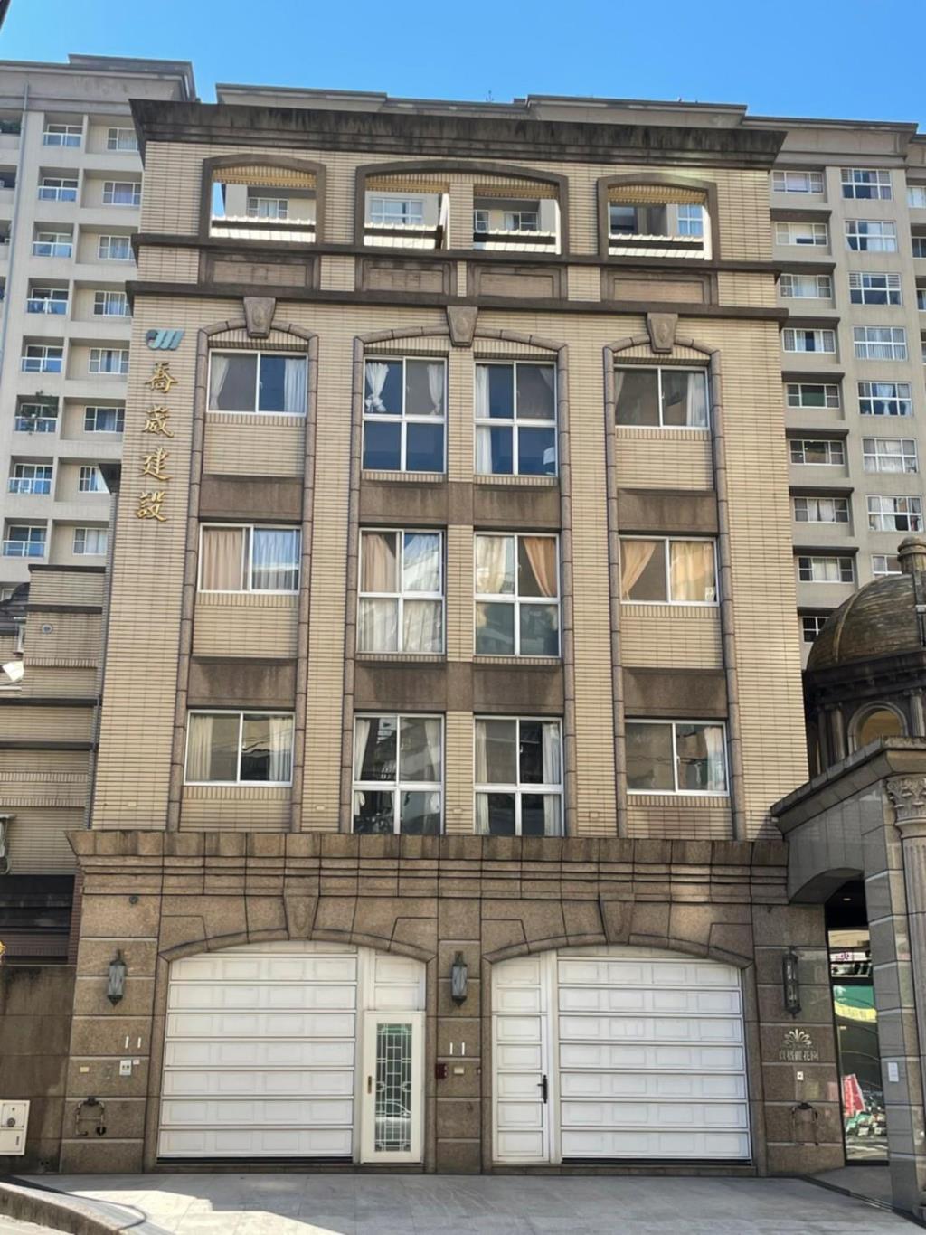 【向陽團隊】兩棟打通十米寬金店面雙車位