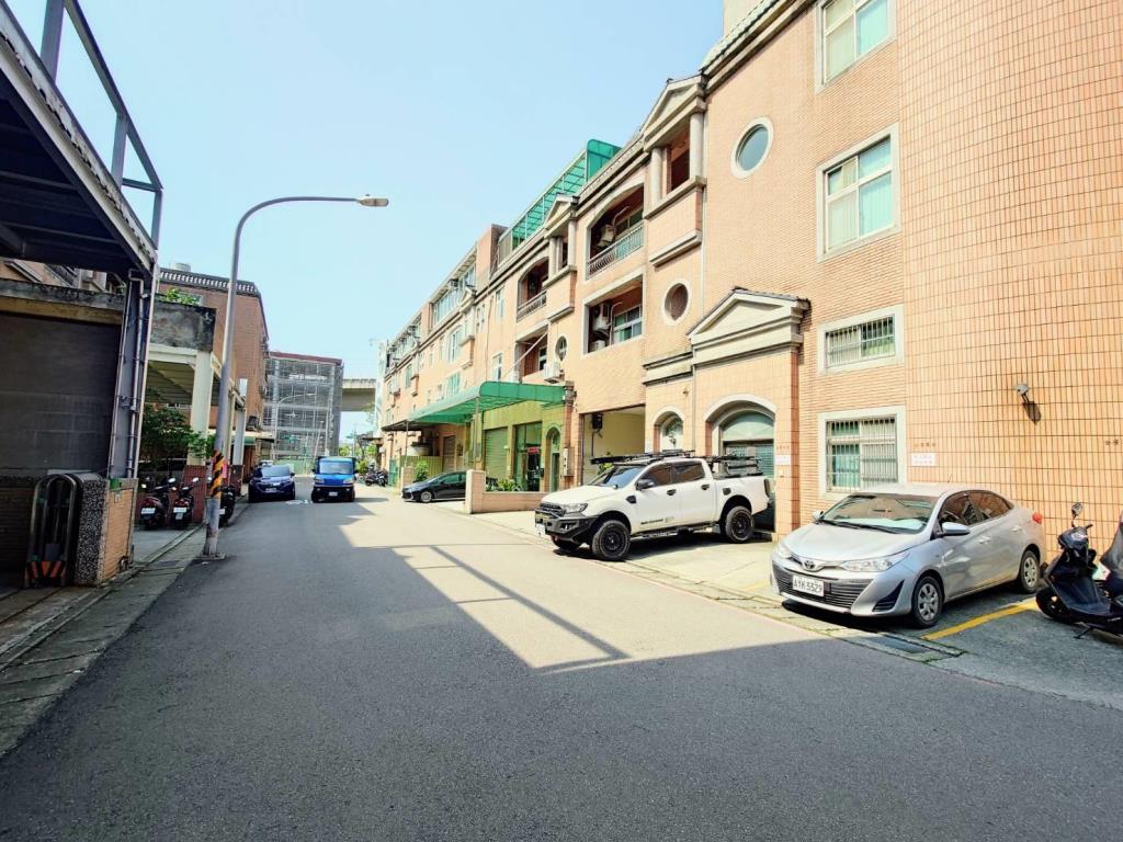 【向陽團隊】近交流道合法廠登挑高廠房