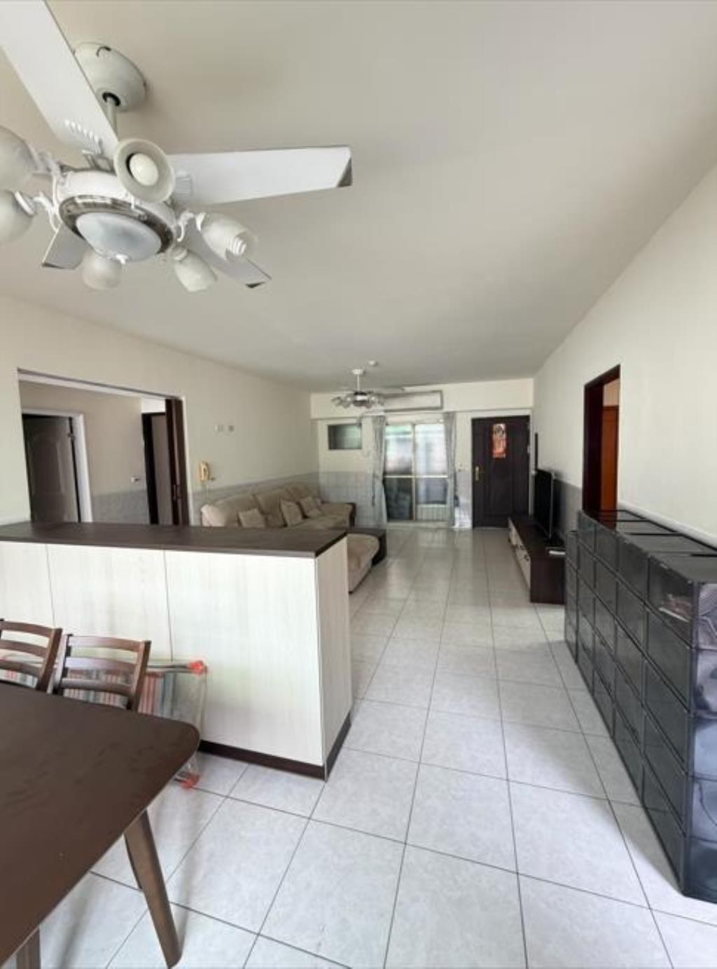 【向陽團隊】鳳山車站旁文華大三房車