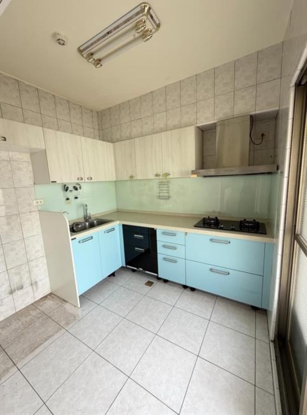 【向陽團隊】鳳山車站旁文華大三房車