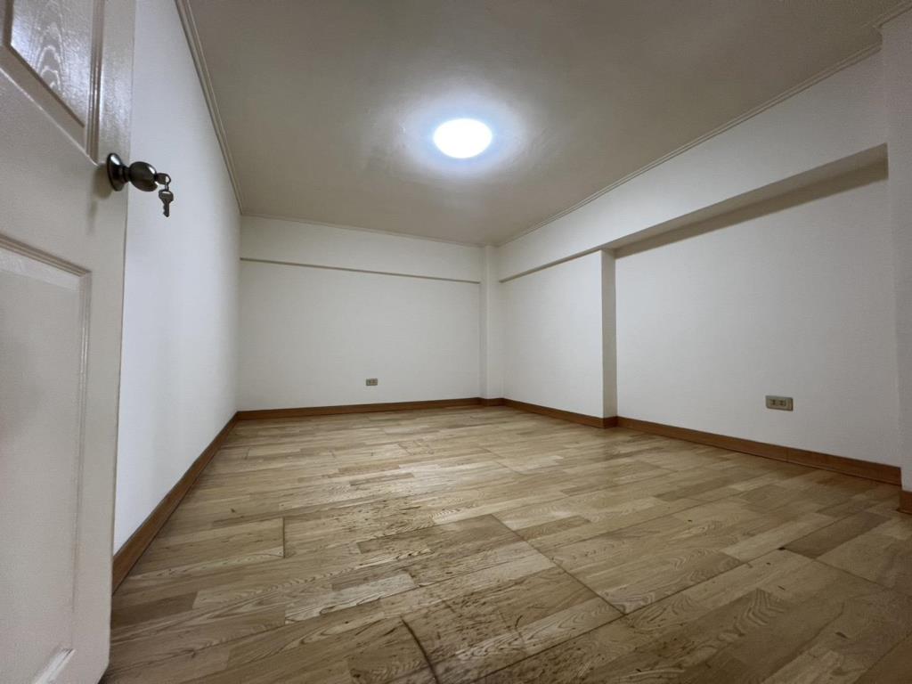 【向陽】專任楊梅天下全新整理樓中樓美4房