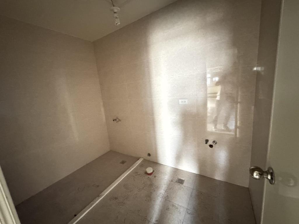 【向陽團隊】中壢後站大面寬電梯透店