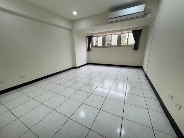 【向陽團隊】內壢莊敬路電梯四房