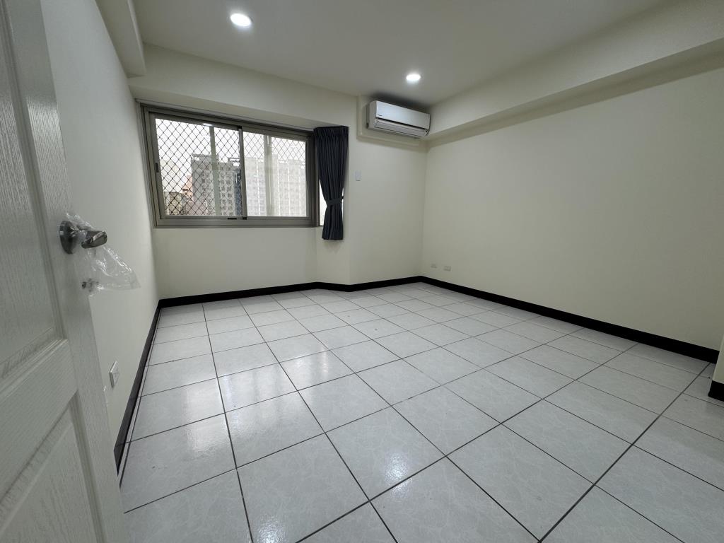 【向陽團隊】內壢莊敬路電梯四房