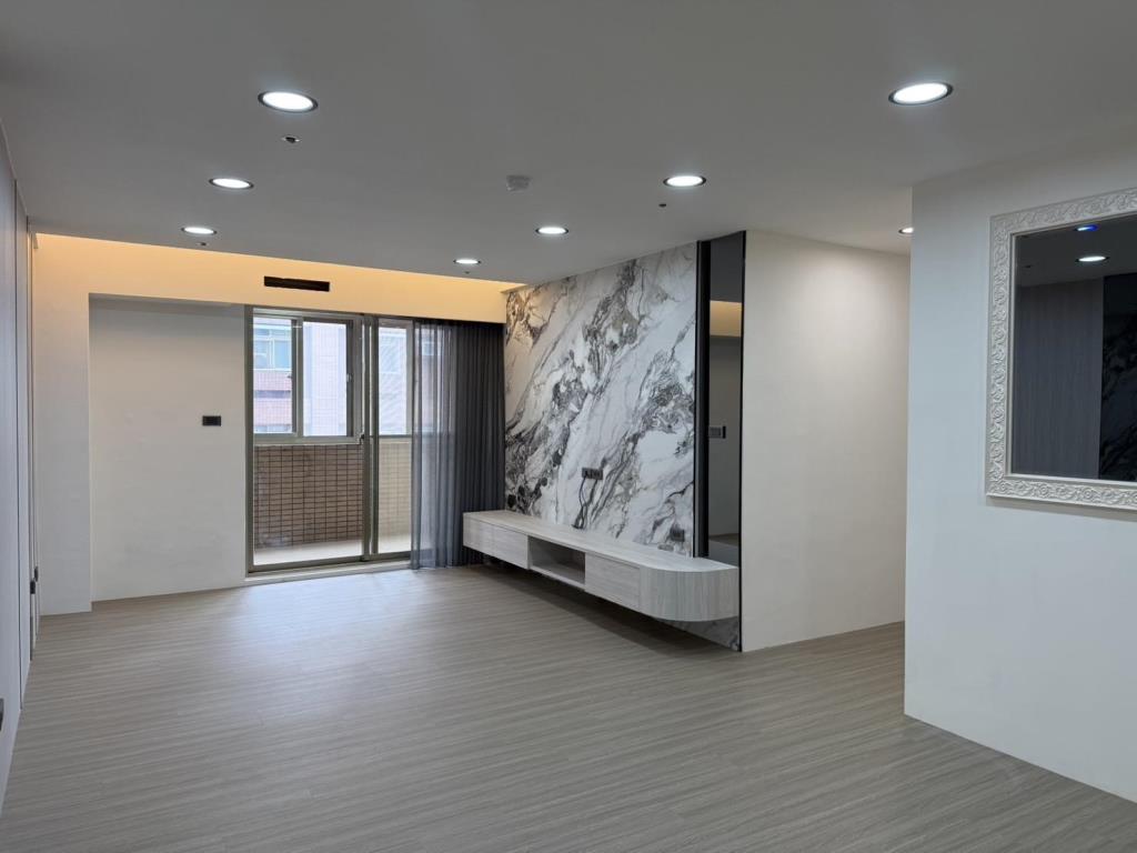 【向陽團隊】楊梅文化街大樓