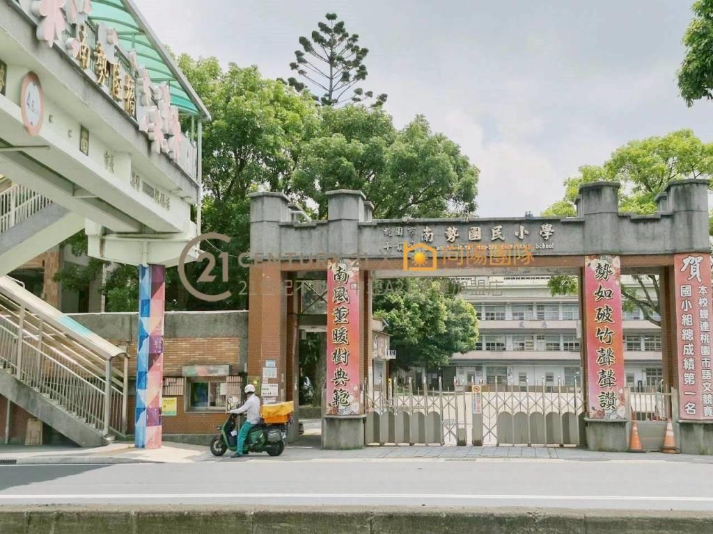 【向陽團隊】學區附建照方正建地