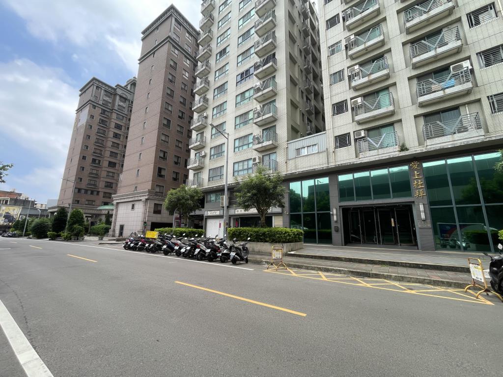 【向陽團隊】愛上杜拜2房車