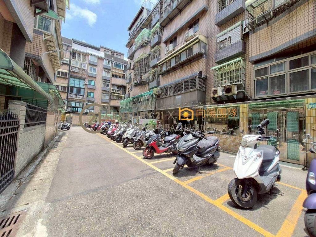 【向陽團隊】  文化商圈華廈3+1房車