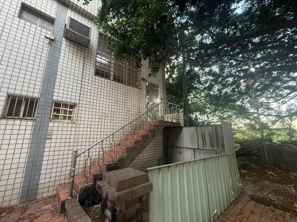 【向陽團隊】苗栗市區稀有山景邊間透天