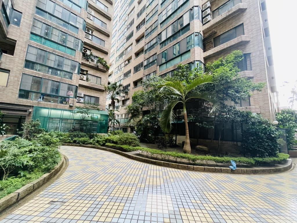 【向陽】內壢環中愛樂大四房+平面車