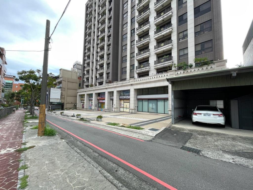 【向陽團隊】璟都杜拜美學雙面寬店面