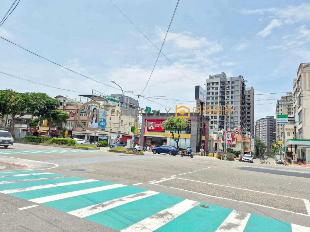【向陽團隊】交流道電梯店面+多間套房