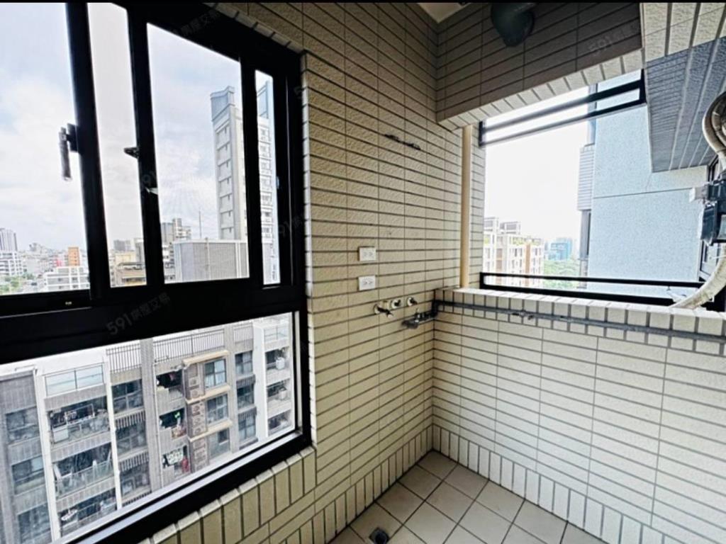 【向陽】草漯重劃區-東方京輕屋齡兩房平車