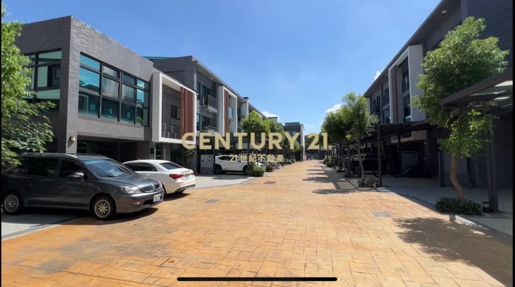 公園藝品前庭後院全新兩層樓豪宅