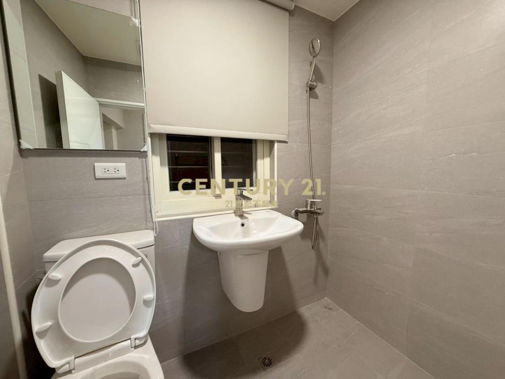 桃園夜市整新美2房+雙套房公寓