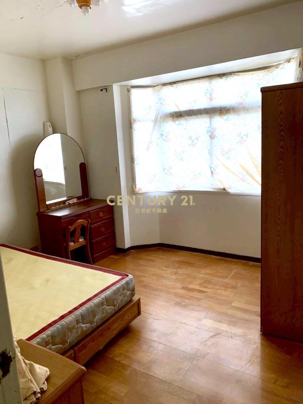 龍潭邊間公寓三房