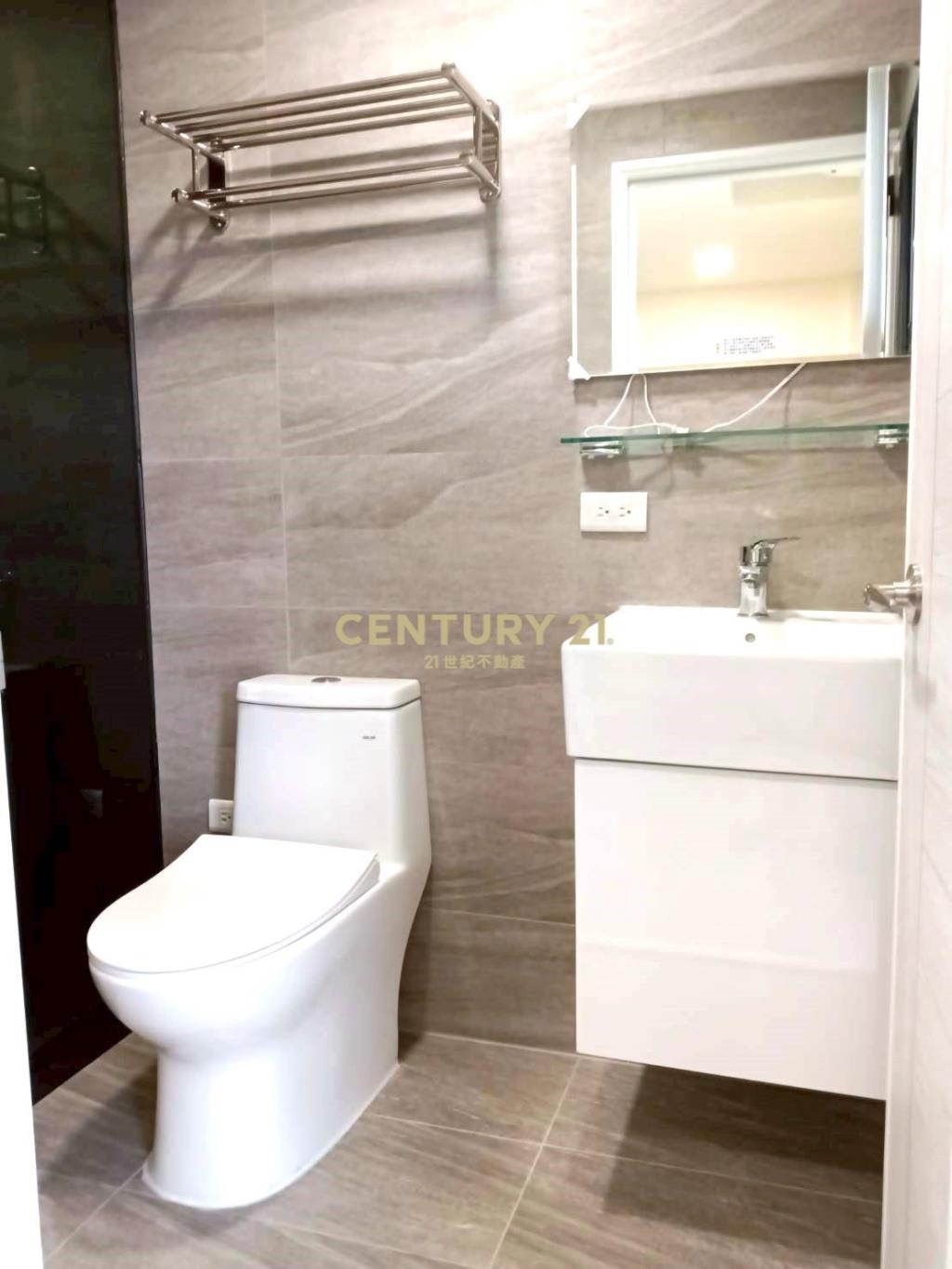 中壢火車站收租三套房