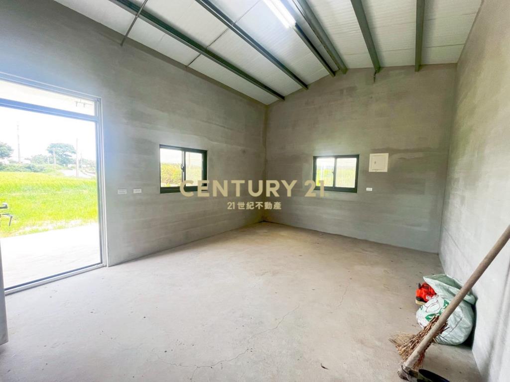 近湖口合法資材室