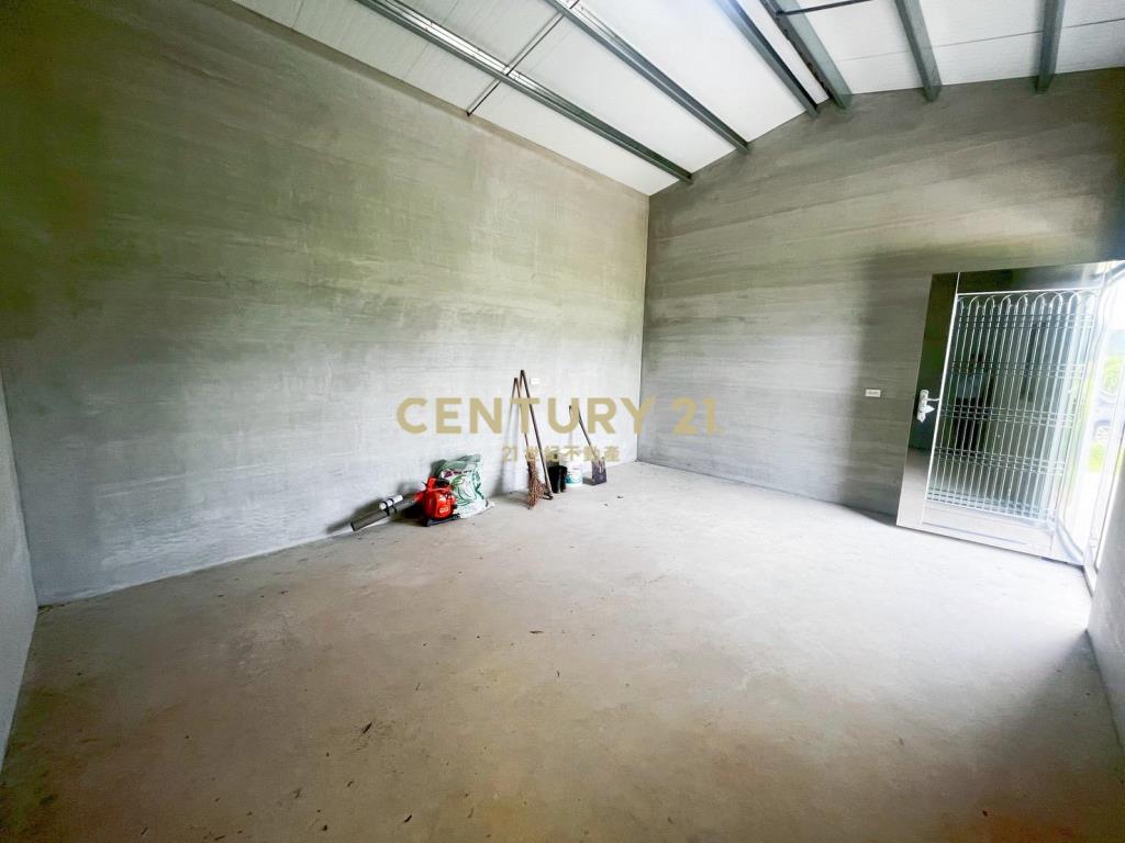 近湖口合法資材室