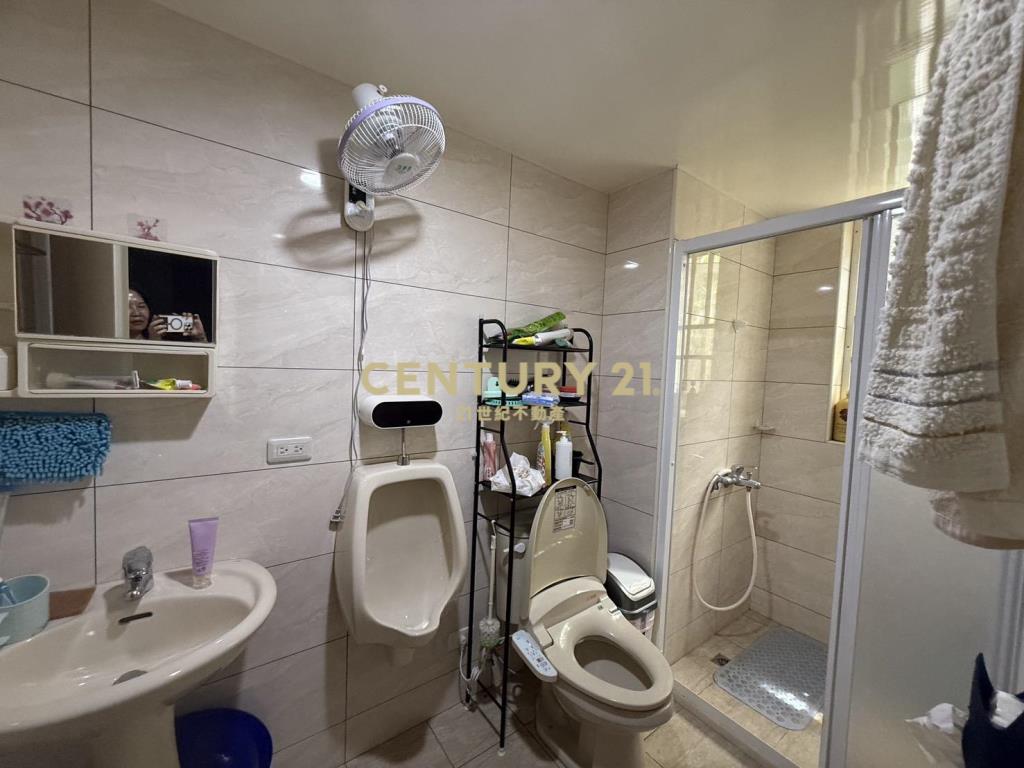 新屋中興路旁甲建合法住宅三戶