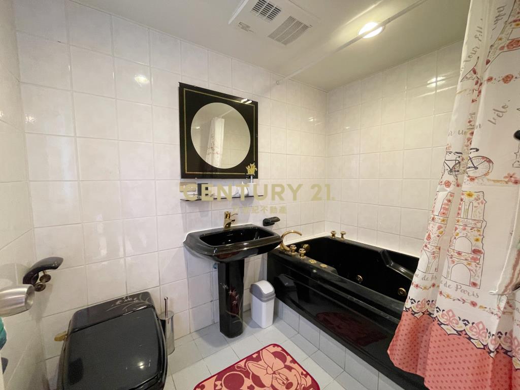 陽光山林美裝潢雙拼別墅