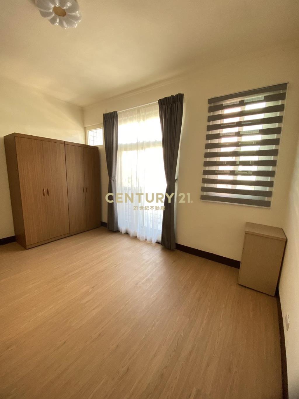 近觀音大潭工業區全新整理透天