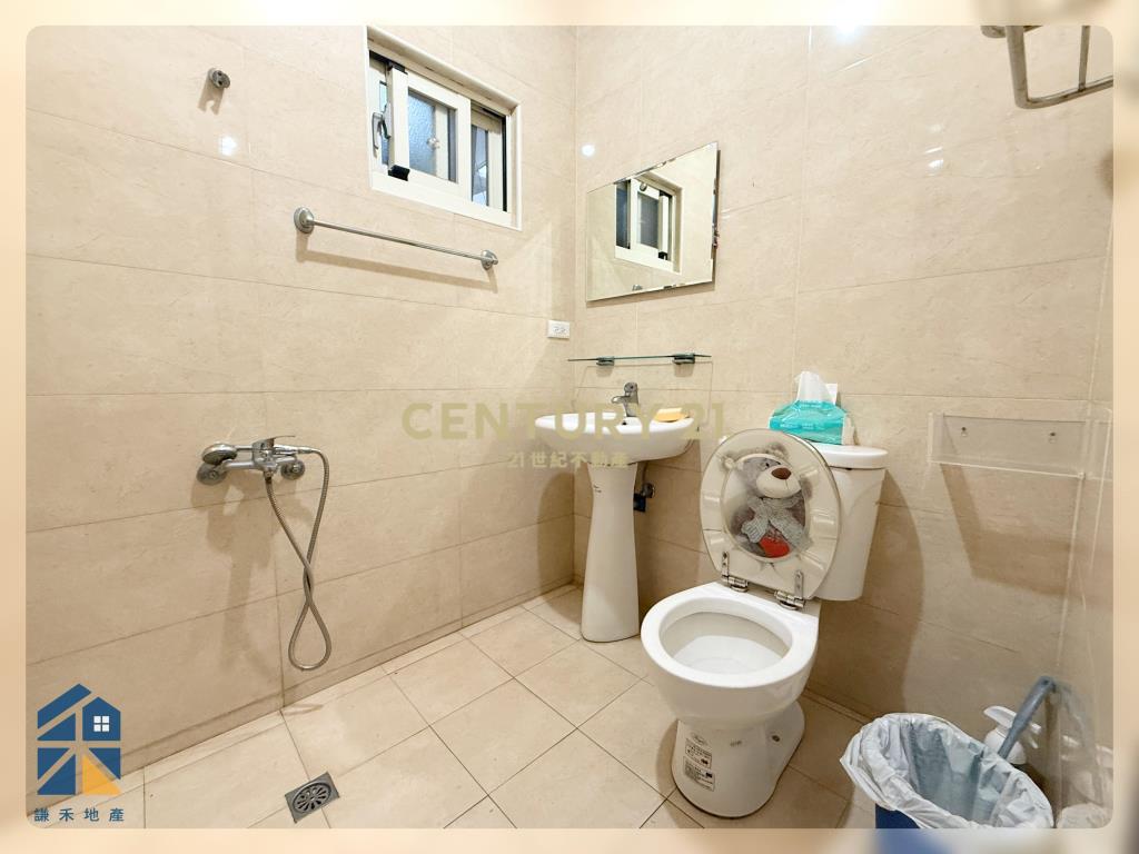 近富岡車站熱鬧店住