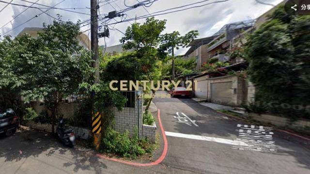 楊梅體育園區邊間透天