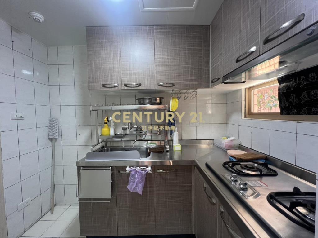 玫瑰村美3房+車位