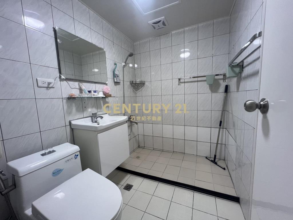 玫瑰村美3房+車位