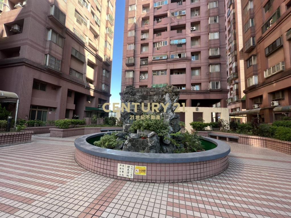 玫瑰村美3房+車位