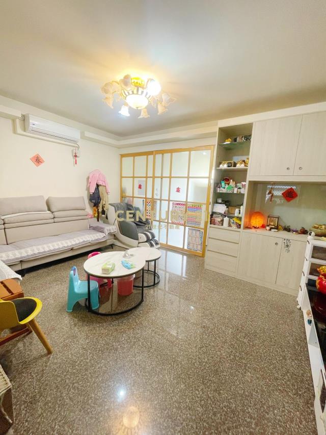 近湖口雙車美墅