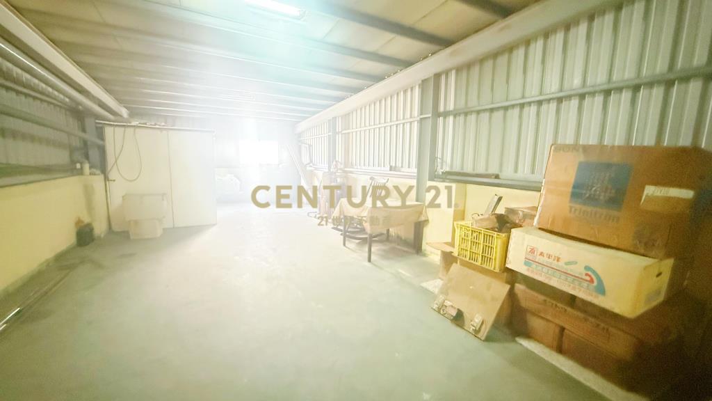 台中車站近百坪店住