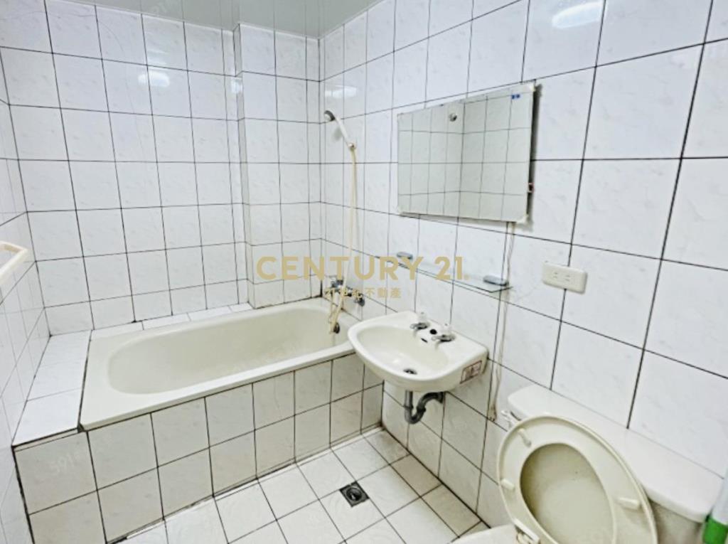 龍潭近武漢國小電梯三房