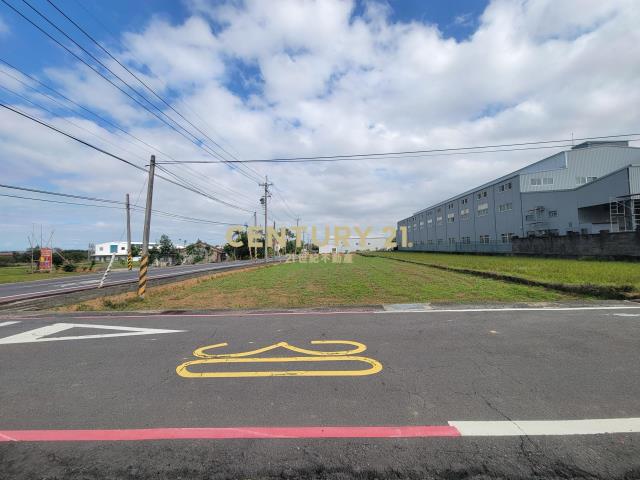 嘉富路雙面路資材室