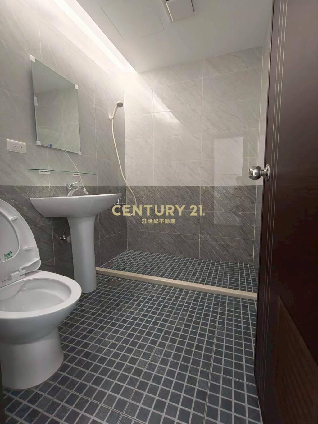 內壢高中太陽村美四房