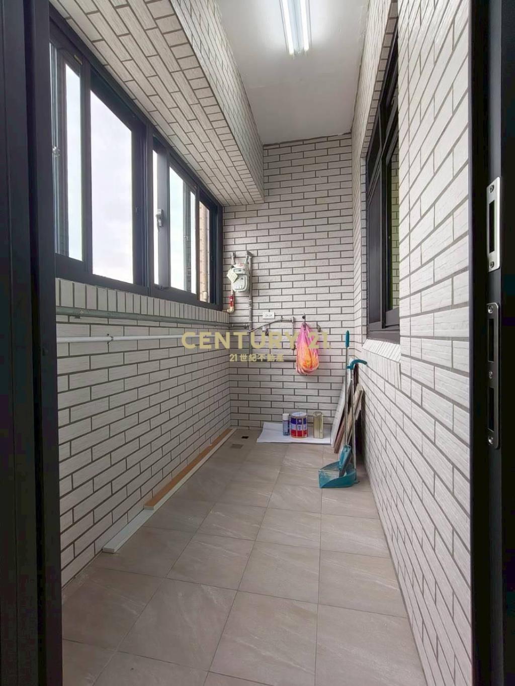 內壢高中太陽村美四房