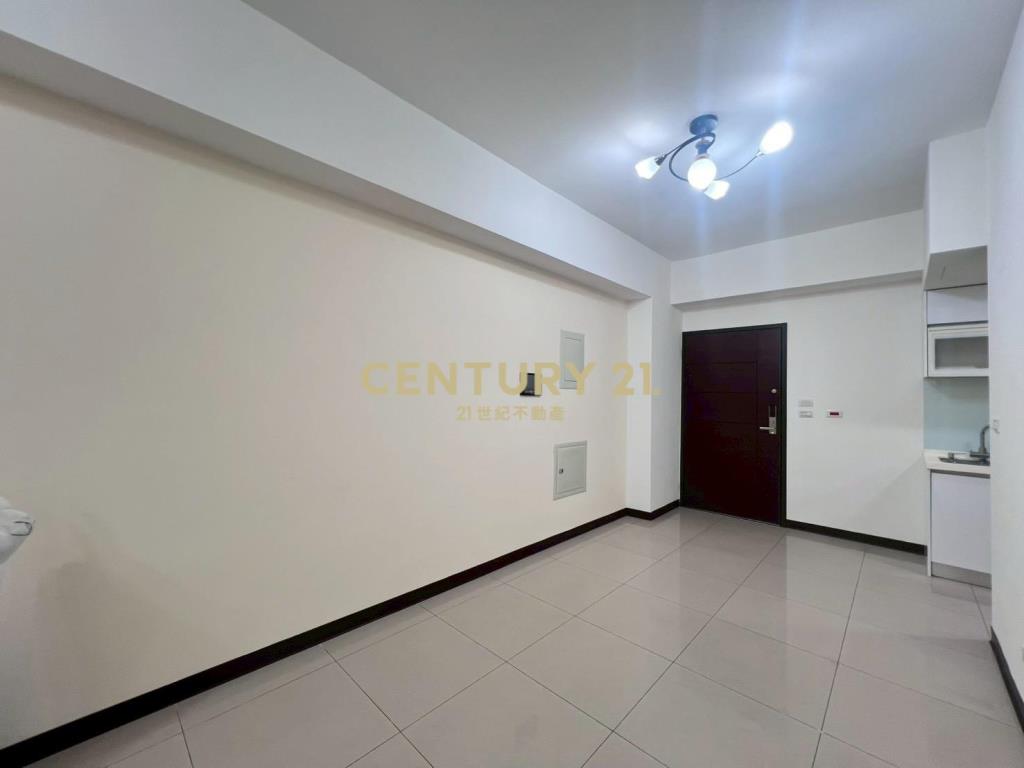 八擴G01景觀2房車