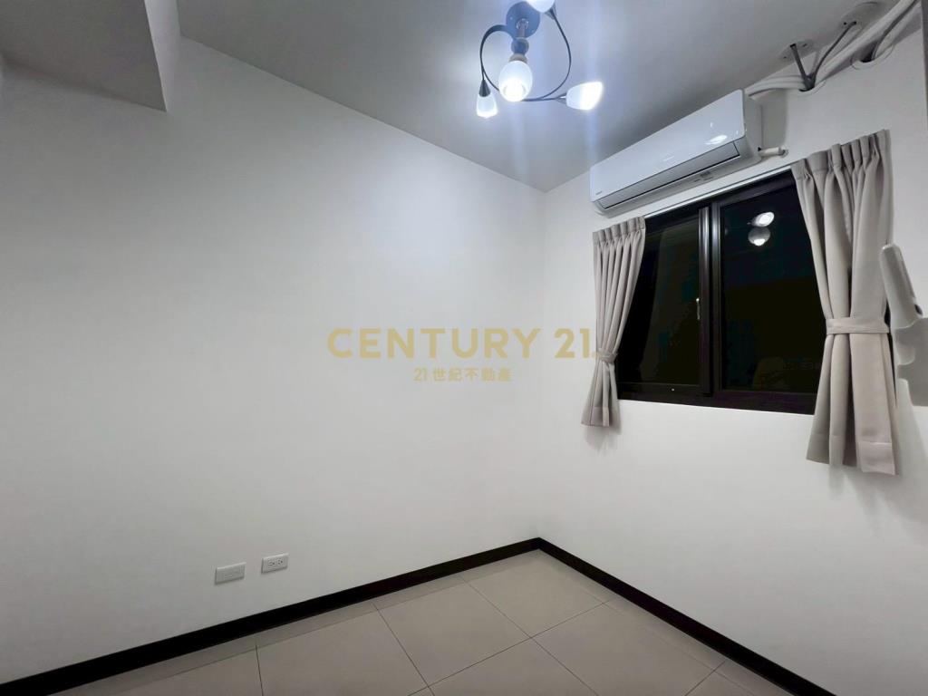 八擴G01景觀2房車