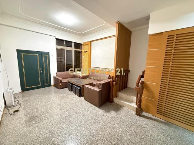 柚子公園大車庫有後院透天