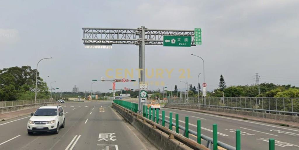 龍潭六福村中原路建地